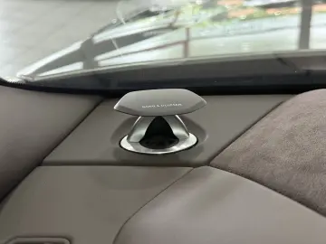 Urus S AKRAPOVIC+B&O+PANO