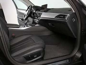 530e Aut. HuD DAB LiveCockpit Kamera SitzheizDAB
