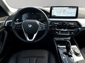 530e Limousine Head-Up DAB LiveCockpitProf
