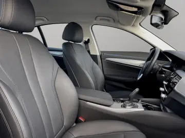 530e Limousine Head-Up DAB LiveCockpitProf