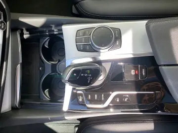 530e Limousine LiveCockpitProf Kamera HiFi LED