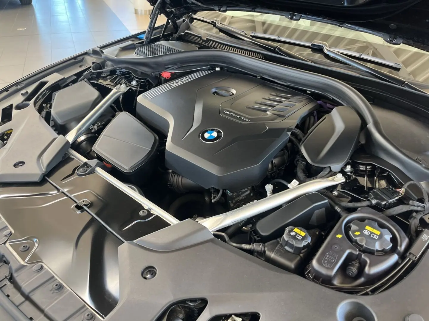 530 i Luxury Line/HUD/AHK/HUD/Navigation/Leder