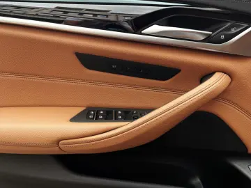 530e Limousine LUXURY LINE Komfortsitze Head-Up 