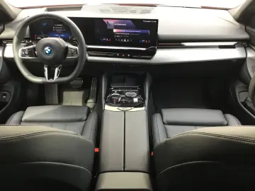 530e xDrive M SPORT+ICONIC GLOW+KAMERA+KOMFORTSI