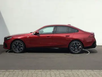 530e xDrive M SPORT+ICONIC GLOW+KAMERA+KOMFORTSI