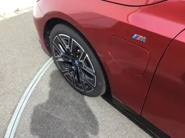 530e xDrive M SPORT+ICONIC GLOW+KAMERA+KOMFORTSI
