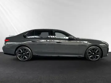 740d xDrive M Sport Pro|AHK|SkyLounge