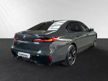 740d xDrive M Sport Pro|AHK|SkyLounge