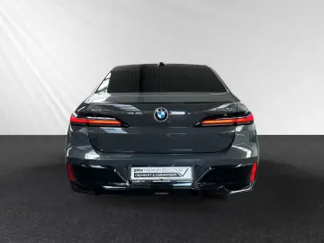 740d xDrive M Sport Pro|AHK|SkyLounge