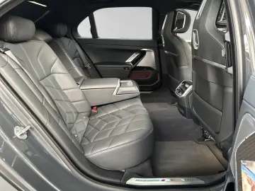 740d xDrive M Sport Pro|AHK|SkyLounge