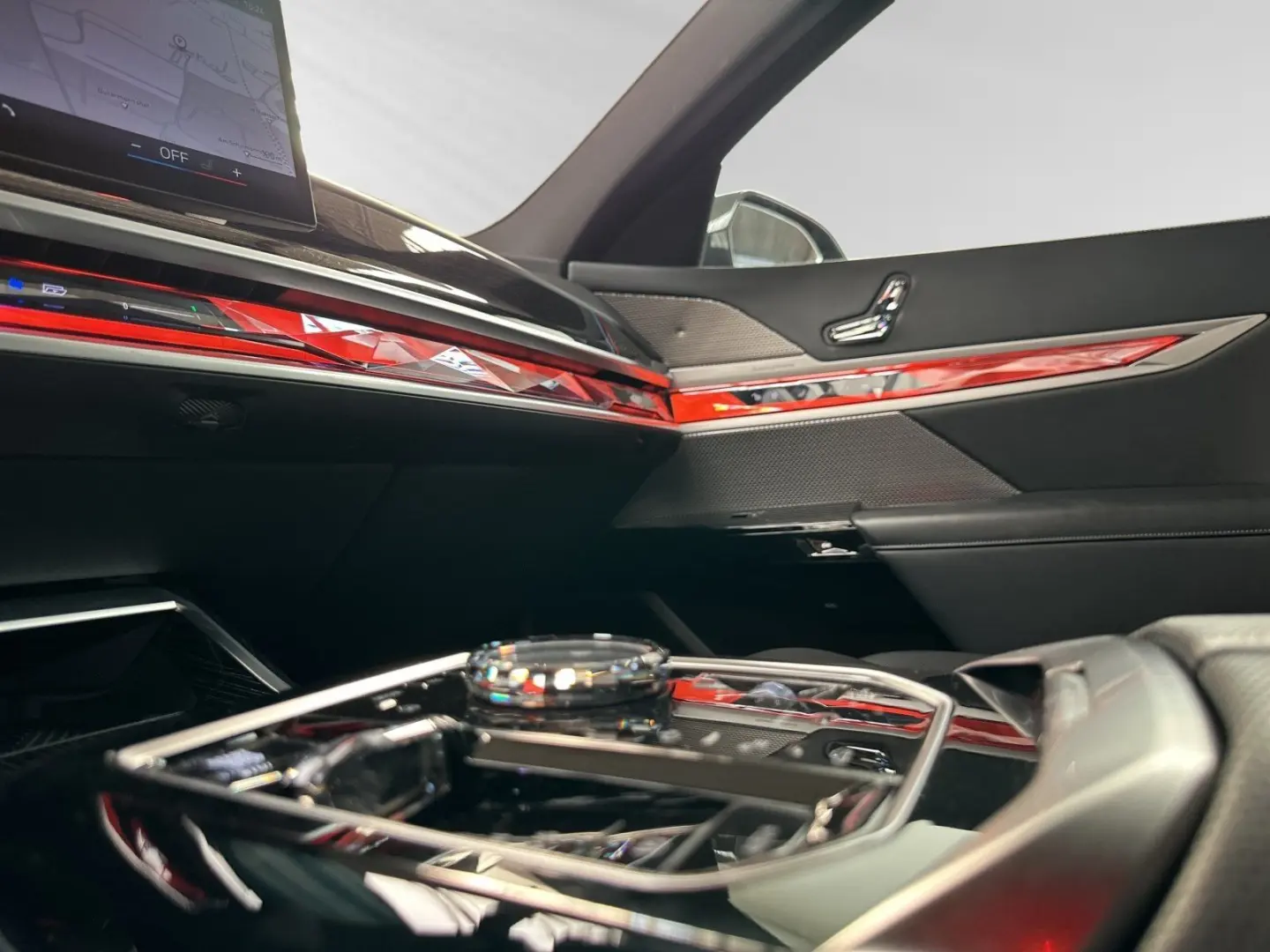 740d xDrive M Sport Pro|AHK|SkyLounge