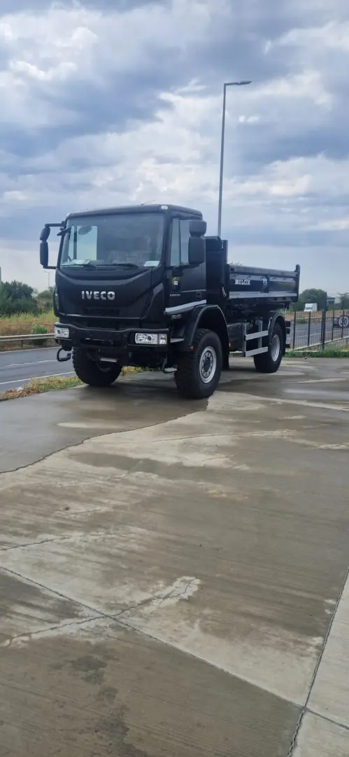 Autobasculanta Iveco 4x4 MMA 15 T