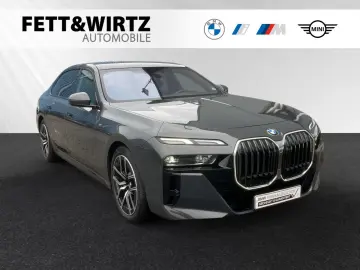 740d xDrive M Sport SkyLounge Standhzg. Autobahn