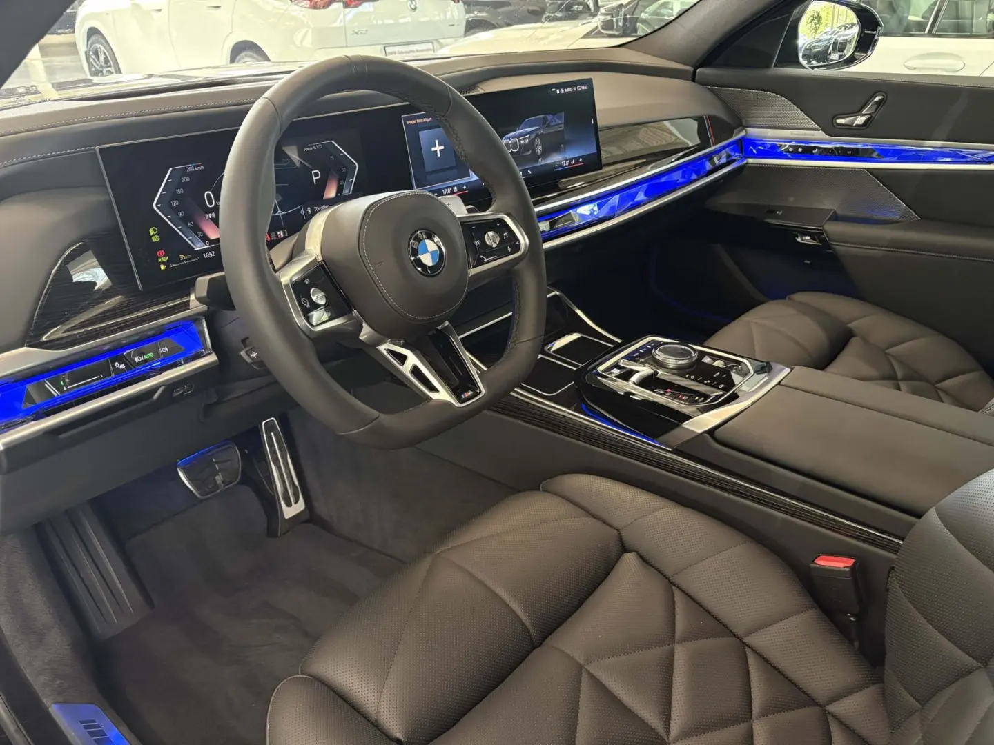 740d xDrive MSport DA Prof PA Prof PanoSkyLounge