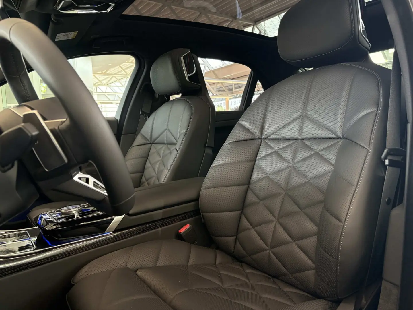 740d xDrive MSport DA Prof PA Prof PanoSkyLounge