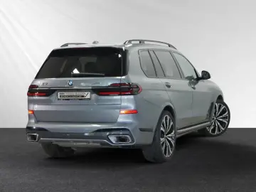 X7 xDrive40d M Sport|AHK|SkyLounge|B&W|23