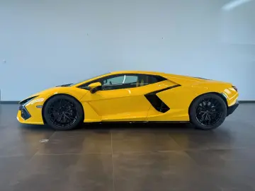 Revuelto 6.5 V12 HPEV