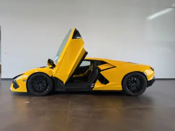 Revuelto 6.5 V12 HPEV