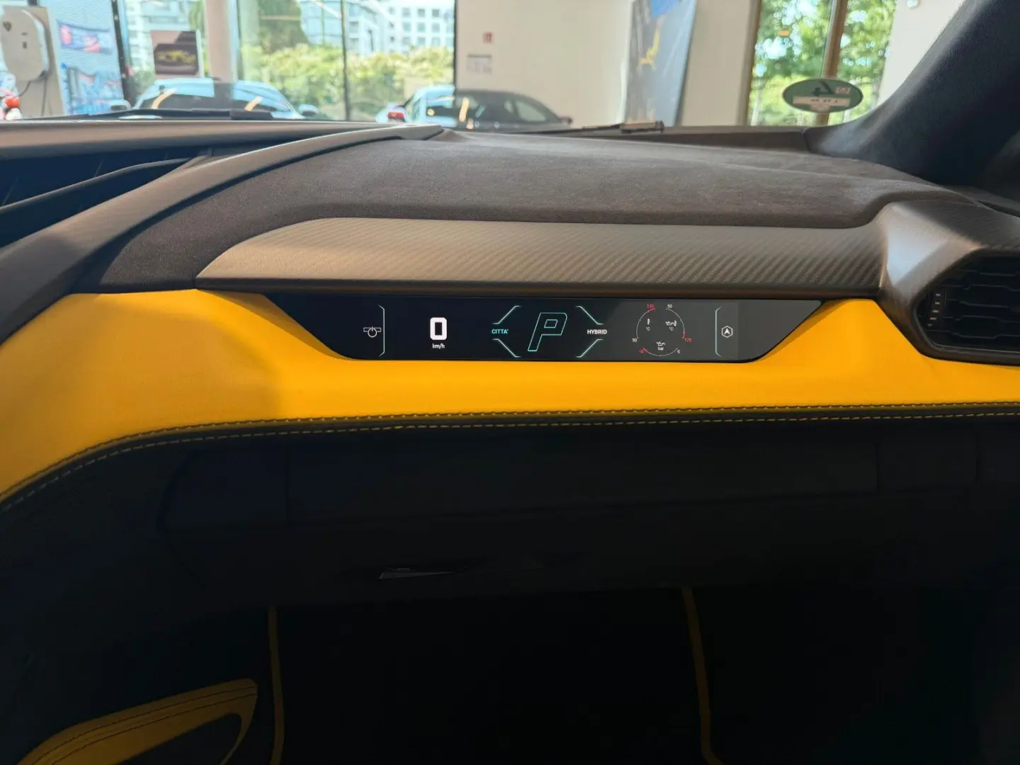 Revuelto 6.5 V12 HPEV