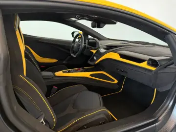 Revuelto 6.5 V12 HPEV