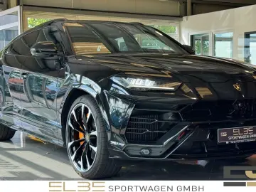 Urus B&O PANO CARBON MASSAGE OFF-ROAD 23