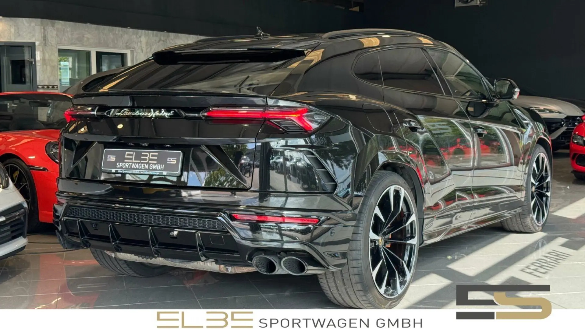 Urus B&O PANO CARBON MASSAGE OFF-ROAD 23