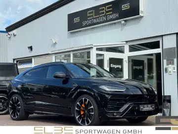 Urus B&O PANO CARBON MASSAGE OFF-ROAD 23