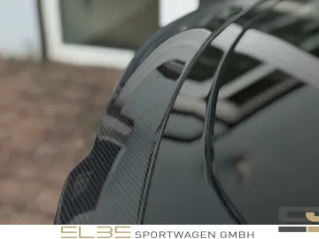 Urus B&O PANO CARBON MASSAGE OFF-ROAD 23