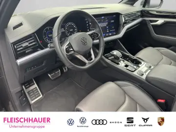 Touareg R-Line 4Motion V6 3.0 TDI HUD Luftfederu