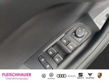 Touareg R-Line 4Motion V6 3.0 TDI HUD Luftfederu
