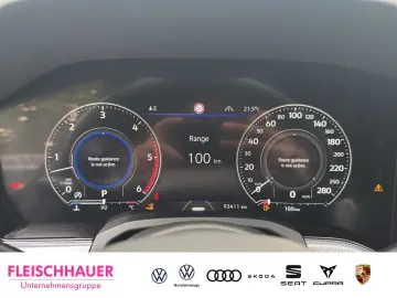 Touareg R-Line 4Motion V6 3.0 TDI HUD Luftfederu