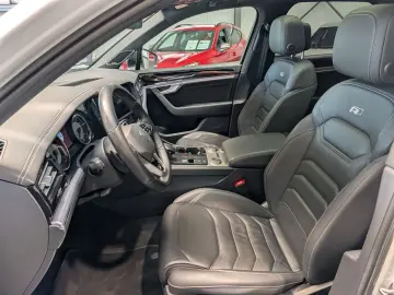Touareg 3.0 V6 TDI 4Motion DPF Aut. R-Line Navi