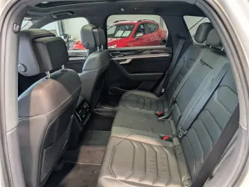 Touareg 3.0 V6 TDI 4Motion DPF Aut. R-Line Navi
