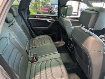 Touareg 3.0 V6 TDI 4Motion DPF Aut. R-Line Navi