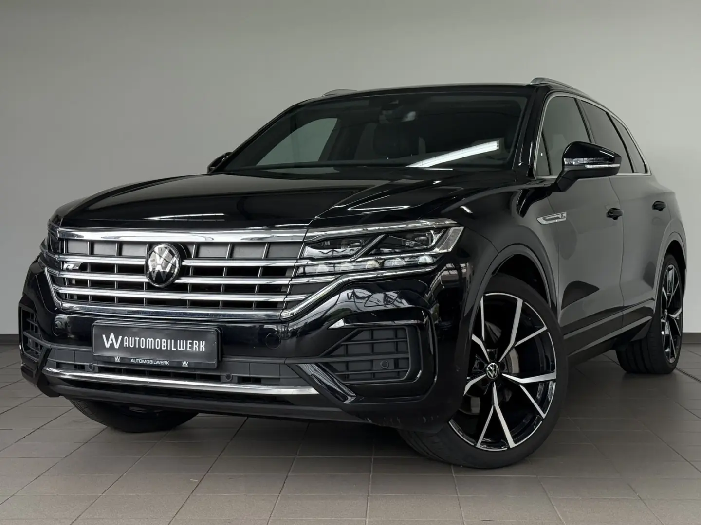 Volkswagen Touareg R-Line 4M |AHK |STHZ |LUFT |MATRIX |VC