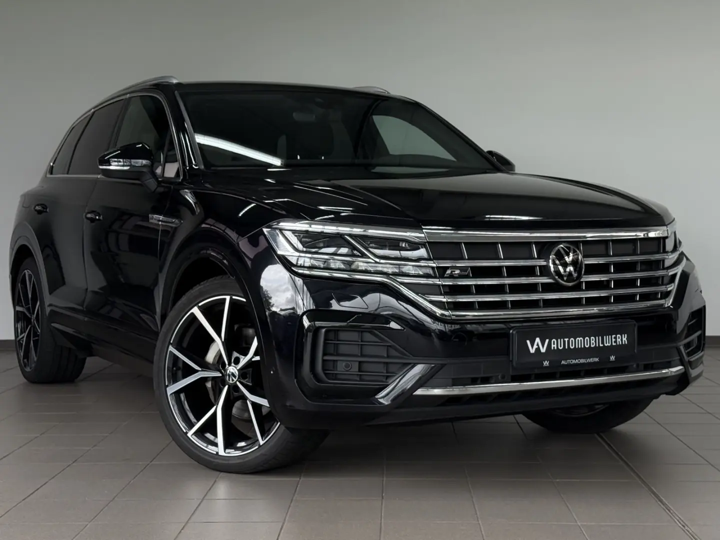 Volkswagen Touareg R-Line 4M |AHK |STHZ |LUFT |MATRIX |VC