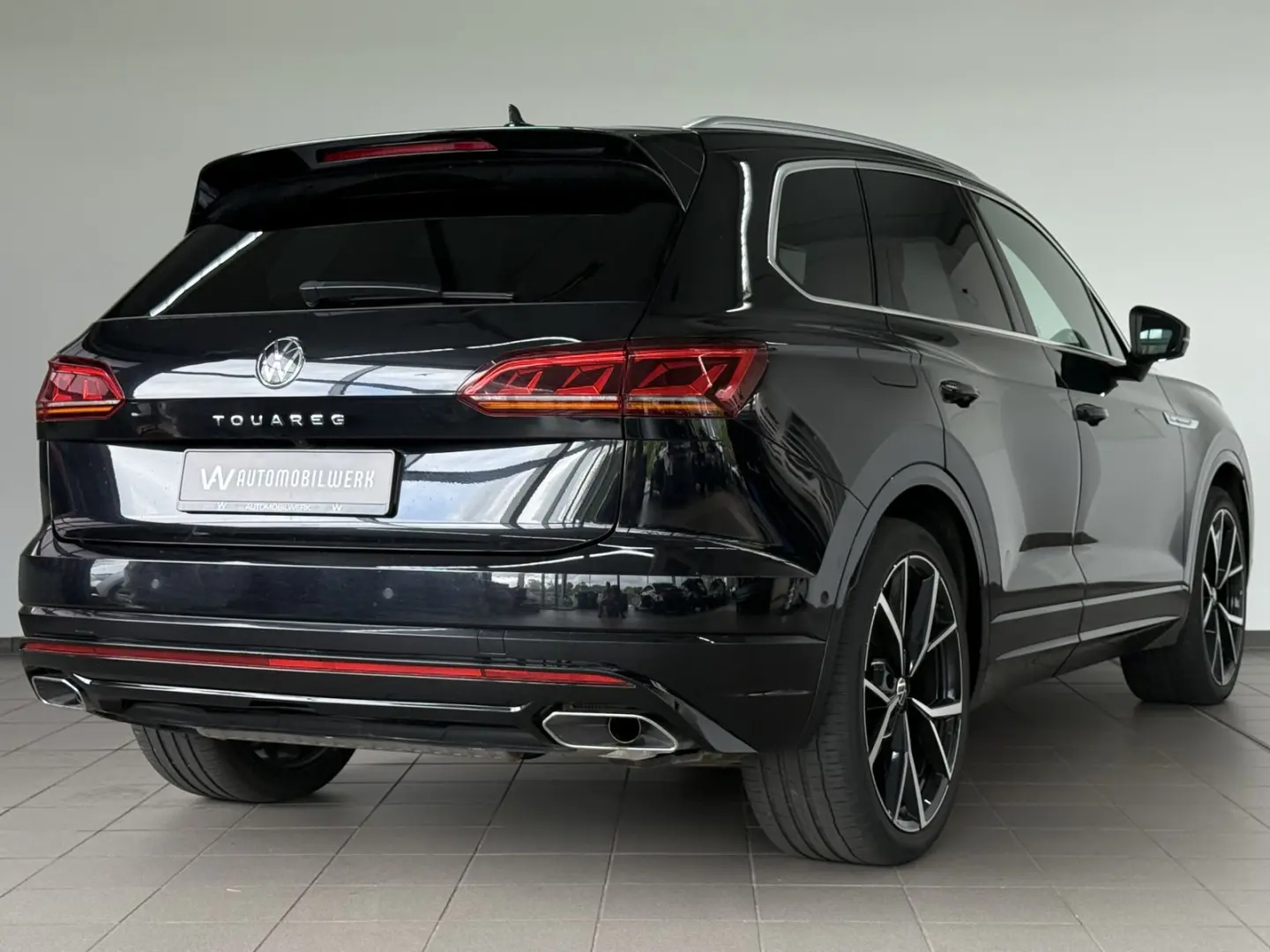 Volkswagen Touareg R-Line 4M |AHK |STHZ |LUFT |MATRIX |VC