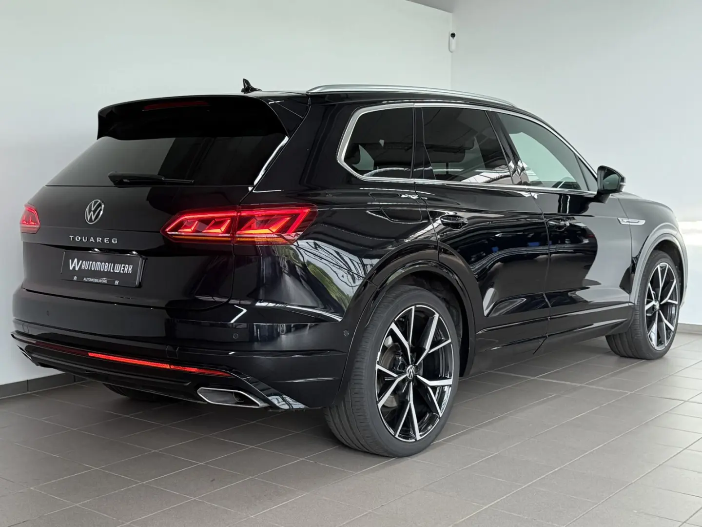 Volkswagen Touareg R-Line 4M |AHK |STHZ |LUFT |MATRIX |VC