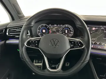 Volkswagen Touareg R-Line 4M |AHK |STHZ |LUFT |MATRIX |VC