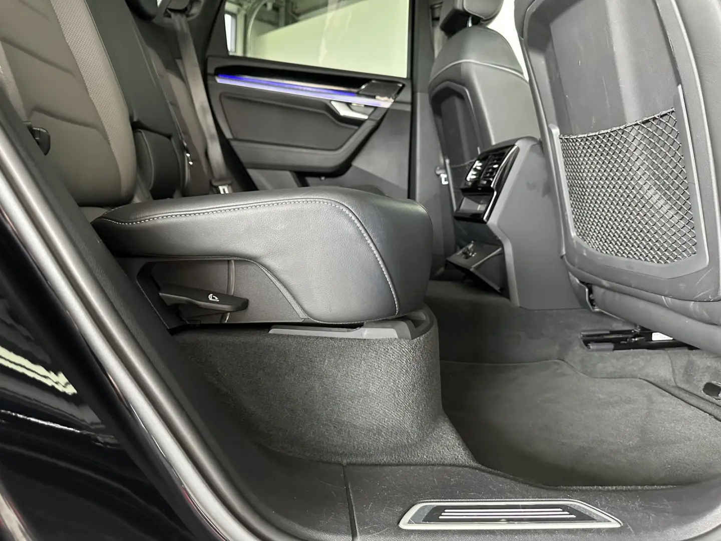 Volkswagen Touareg R-Line 4M |AHK |STHZ |LUFT |MATRIX |VC