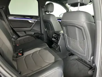 Volkswagen Touareg R-Line 4M |AHK |STHZ |LUFT |MATRIX |VC