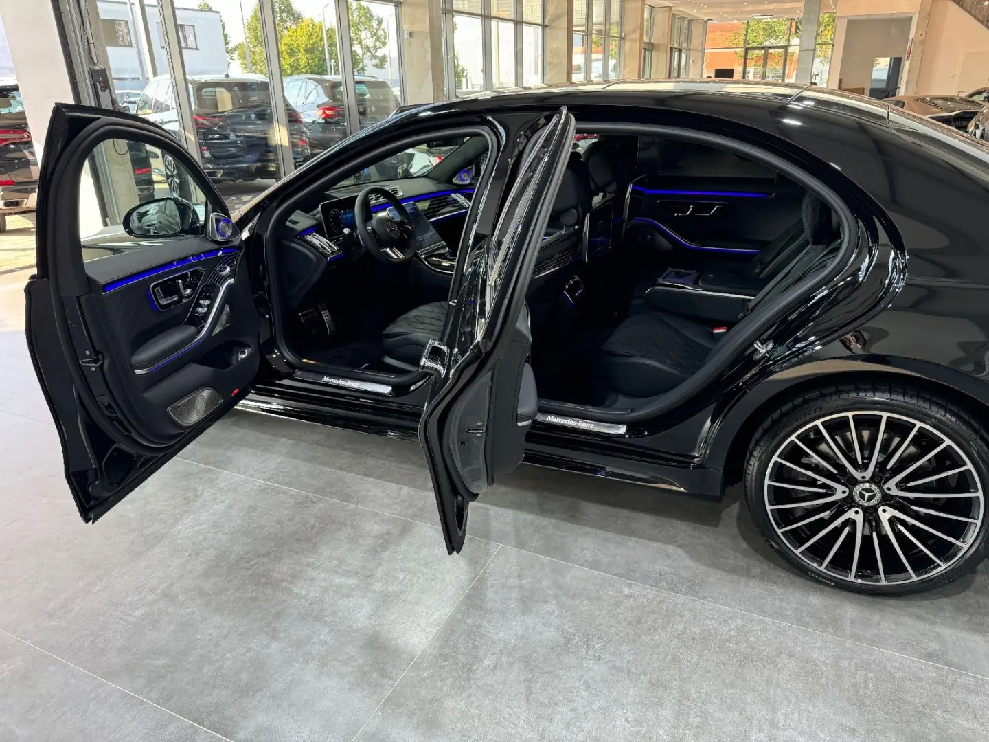 S 450d 4Matic L*E-Body-Control*4D Burm*Chaffeur