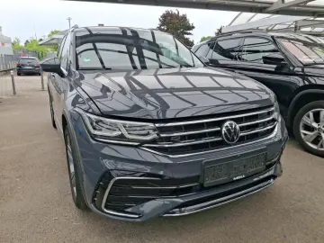 Volkswagen Tiguan 2.0 TDI DSG 4M R-LINE*360°*NAVI*LED*