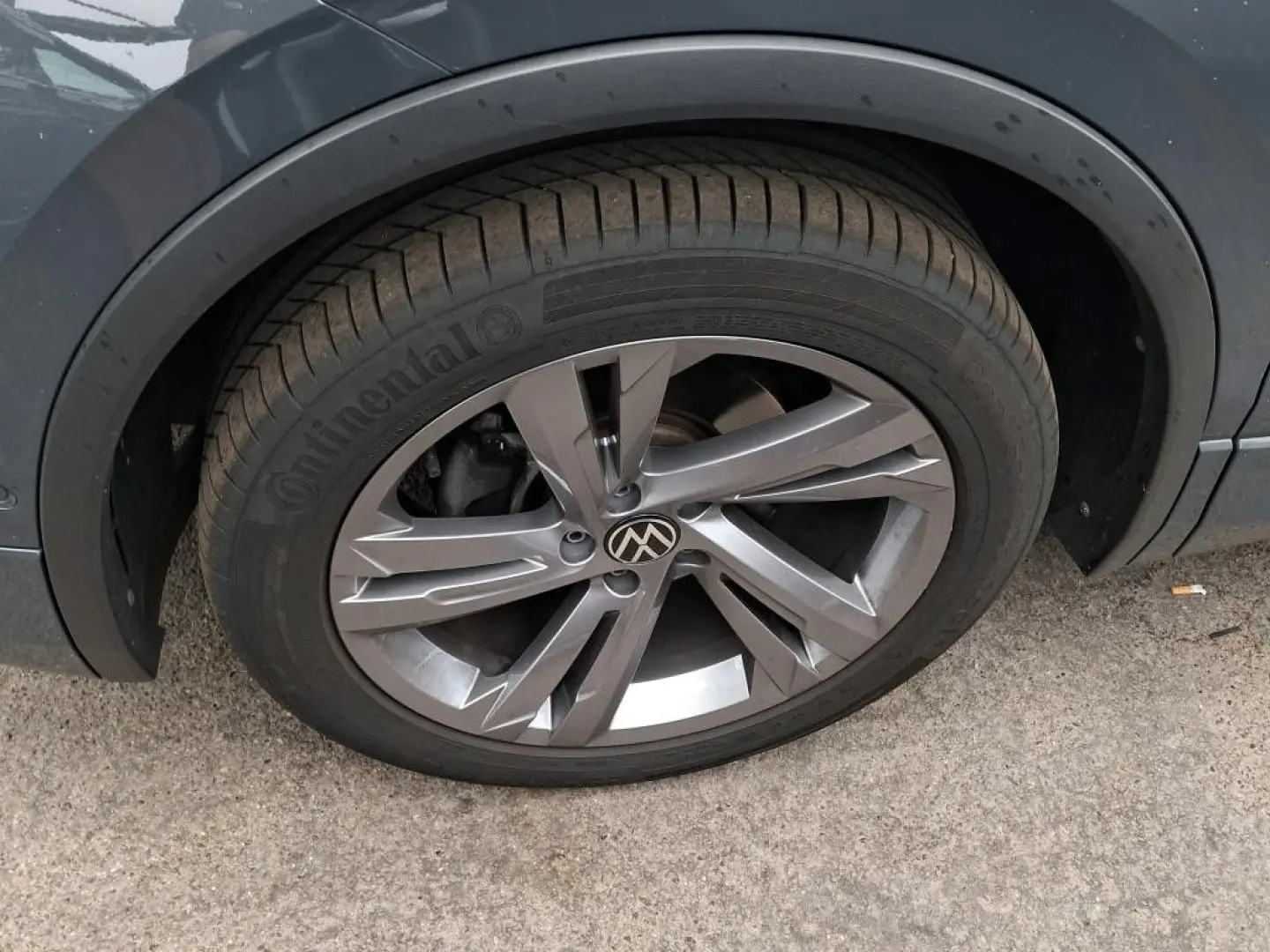 Volkswagen Tiguan 2.0 TDI DSG 4M R-LINE*360°*NAVI*LED*