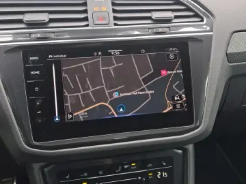 Volkswagen Tiguan 2.0 TDI DSG 4M R-LINE*360°*NAVI*LED*