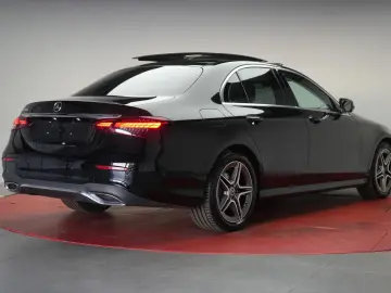 E 300 9G-Tronic AMG Navi/Leder/Temp/Kamera/HUD/P