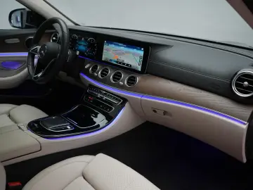 E 300 9G-Tronic AMG Navi/Leder/Temp/Kamera/HUD/P