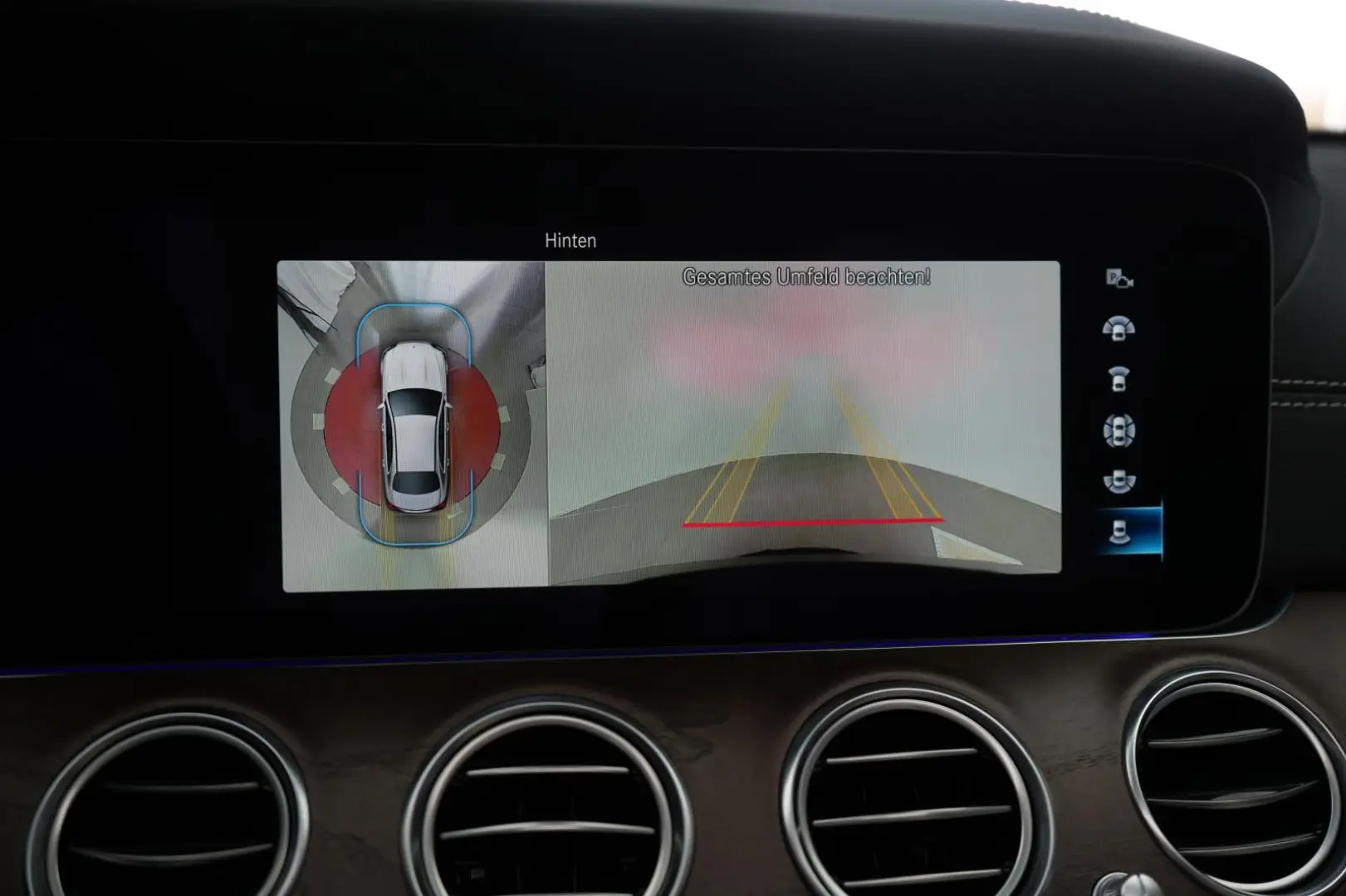 E 300 9G-Tronic AMG Navi/Leder/Temp/Kamera/HUD/P