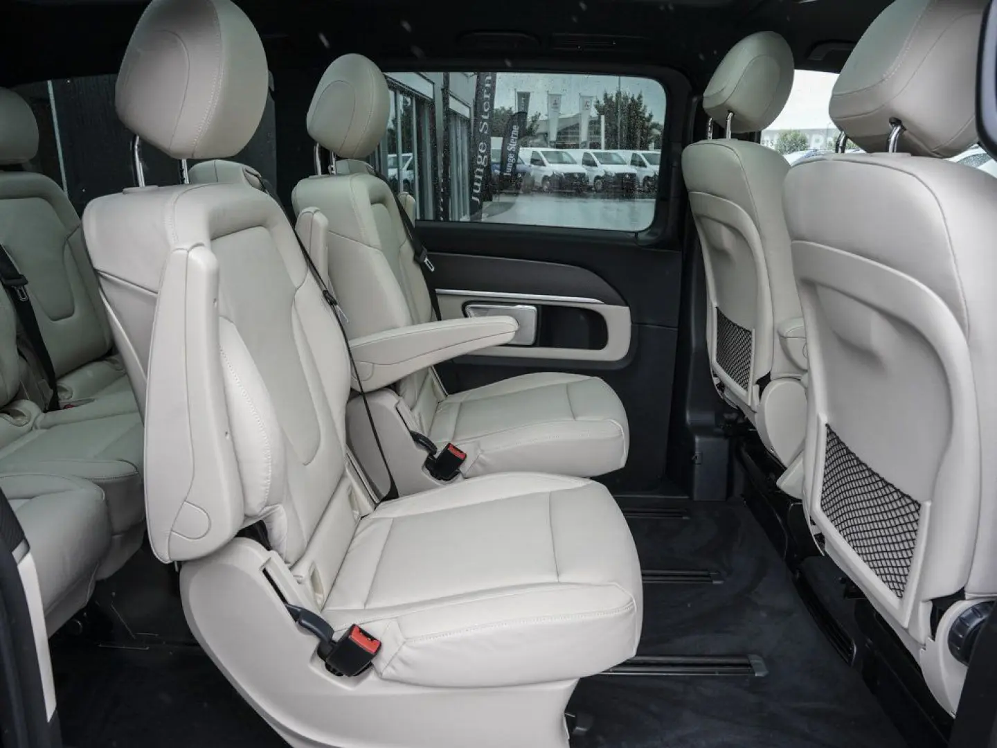 V 300d Avantgarde 4x4 lang AMG AIRMATIC 360° AHK