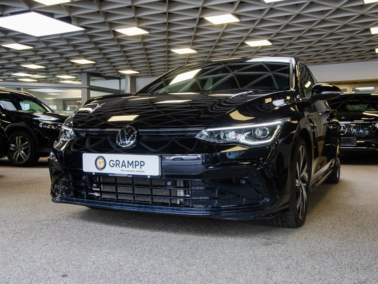 Volkswagen Golf VIII 2.0 TSI R-Line 4Motion LED Plus